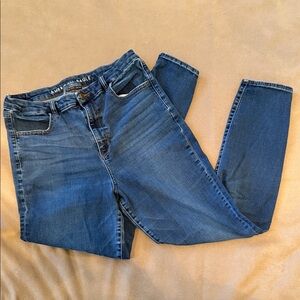 American Eagle Curvy Super Hi-Rise Jegging – Straight Crop Size 14